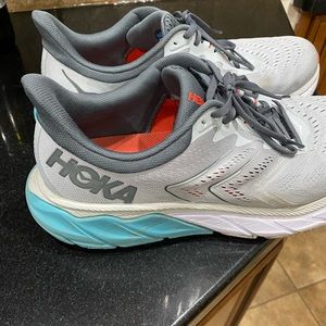 Men’s Hoka One One Arahi 5 Running Shoes